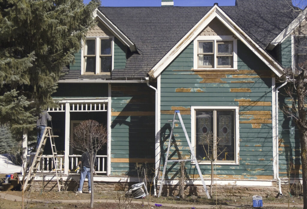 House Repairs to Make Before Selling